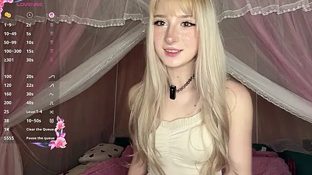 OnlyEva1 online show from 04-15-26, 10:11