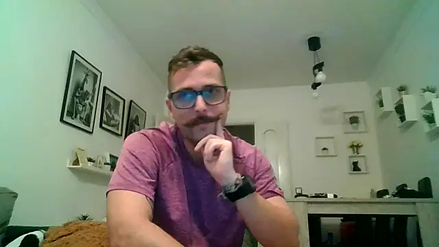 Snapshot of yanick931 chatting on 06-30-26, 09:27 yanick931 online show from 06-30-26, 09:27