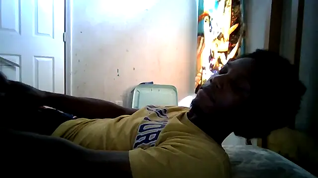 zacharyandrews778 online show from 05-26-26, 09:44