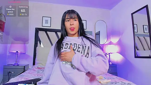 Violettaa Stone online show from 04-25-26, 03:31