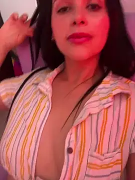 leila moretti online show from 03-26-26, 04:01