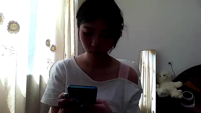 yiyibaby2026 online show from 04-09-26, 03:50