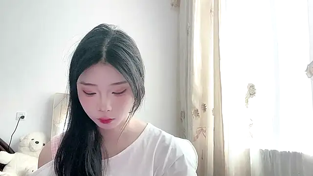 yiyibaby2026 online show from 04-28-26, 02:27