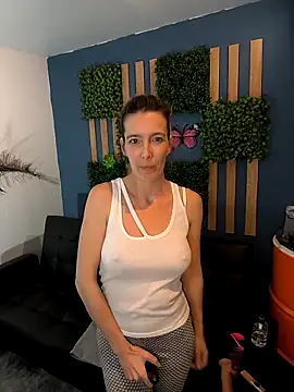 EvaliXiouss online show from 03-16-26, 08:29