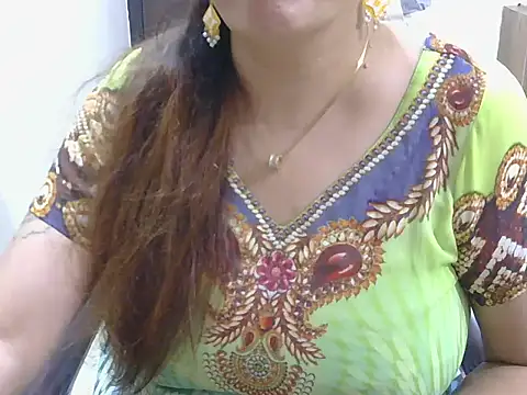 Snapshot of spicy_Zara chatting on 06-18-26, 11:25 spicy Zara online show from 06-18-26, 11:25