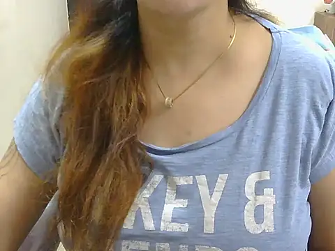 Snapshot of spicy_Zara chatting on 06-23-26, 12:25 spicy Zara online show from 06-23-26, 12:25
