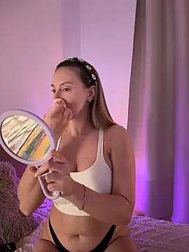 EvaRyen  online show from 03-19-26, 04:11