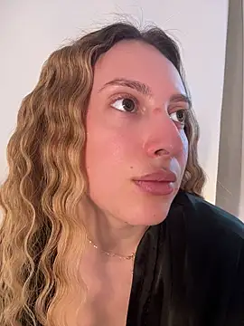 EvaRyen  online show from 04-15-26, 03:30