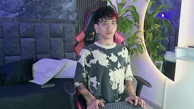 noah travis online show from 03-11-26, 01:17