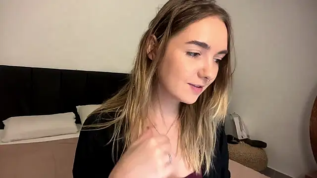 RoxyWet online show from 04-17-26, 01:36