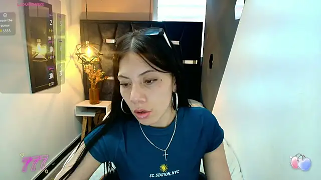 Abril Fox   online show from 04-30-26, 08:15