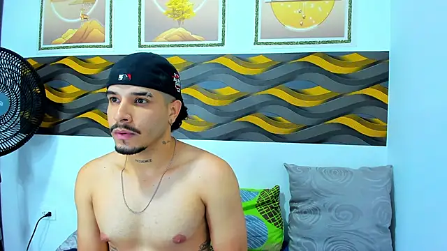 Leon Hotx online show from 04-22-26, 06:42