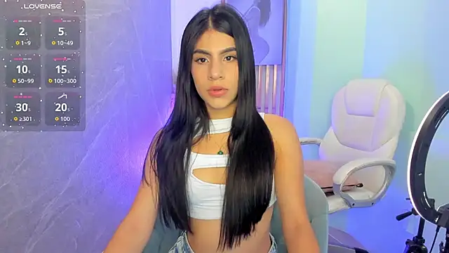 AlanahStewart online show from 03-25-26, 08:48