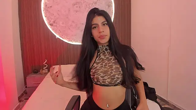 AlanahStewart online show from 04-14-26, 01:11