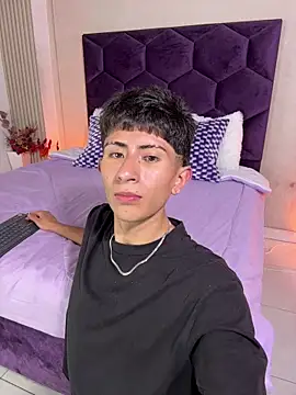 AndyJustgame  online show from 06-01-26, 04:36