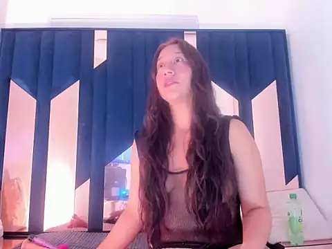 IvonneSkariel online show from 03-15-26, 04:13