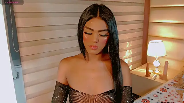 tiifannysexyhot online show from 04-29-26, 11:47