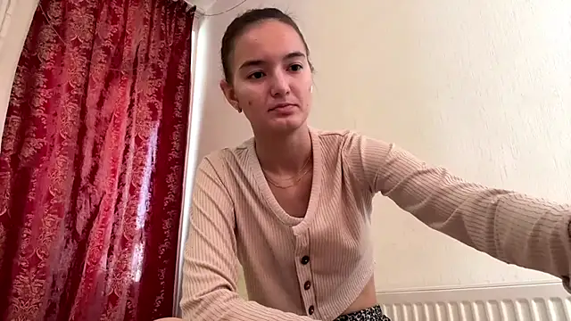 ReathaKiss online show from 07-04-26, 07:36