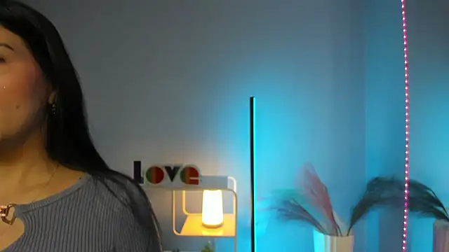 Snapshot of Rachel_Wren chatting on 07-16-26, 07:53 Rachel Wren online show from 07-16-26, 07:53