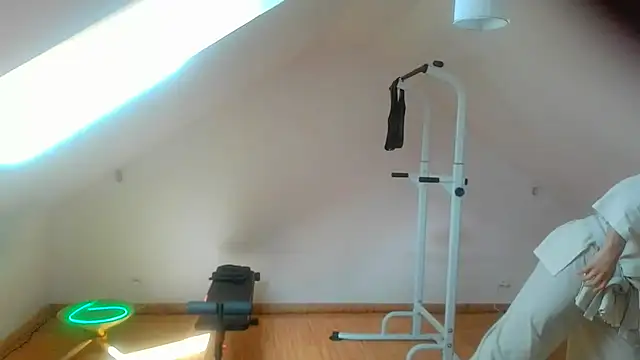 Snapshot of NinjaLaser chatting on 04-02-26, 11:19 NinjaLaser online show from 04-02-26, 11:19