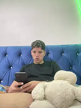 Theus26  online show from 04-04-26, 08:28