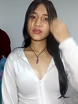 Snapshot of KarolaMendez chatting on 05-14-26, 11:44 KarolaMendez online show from 05-14-26, 11:44