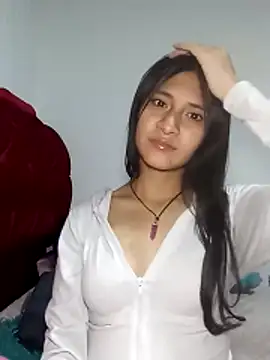 Snapshot of KarolaMendez chatting on 06-01-26, 12:45 KarolaMendez online show from 06-01-26, 12:45
