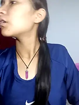 Snapshot of KarolaMendez chatting on 07-04-26, 12:28 KarolaMendez online show from 07-04-26, 12:28