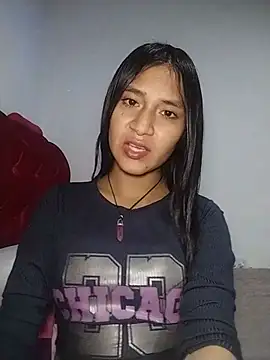 Snapshot of KarolaMendez chatting on 07-18-26, 01:10 KarolaMendez online show from 07-18-26, 01:10