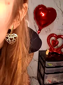 Atena demeter online show from 04-30-26, 08:57