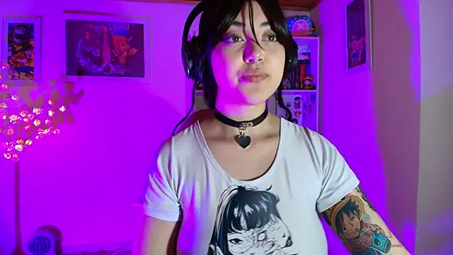 Nanachi uwu online show from 05-25-26, 11:11