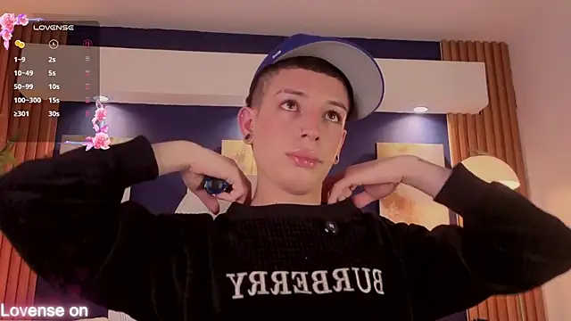 Luca Prince  online show from 03-23-26, 03:43