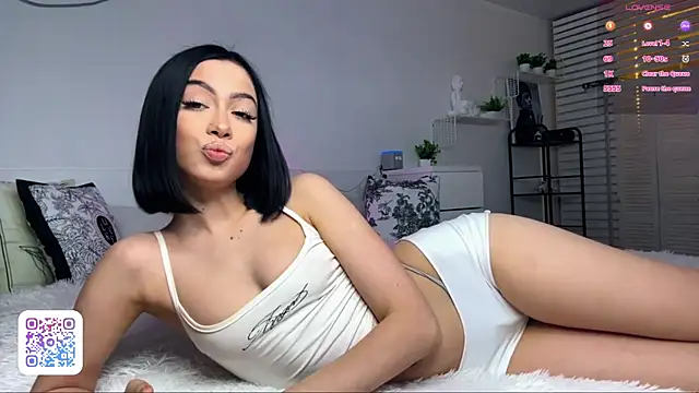 EhtelVesperman online show from 04-28-26, 03:50