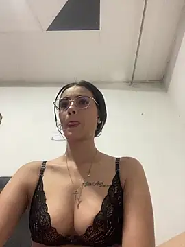 isabella-hot12 online show from 03-17-26, 10:02