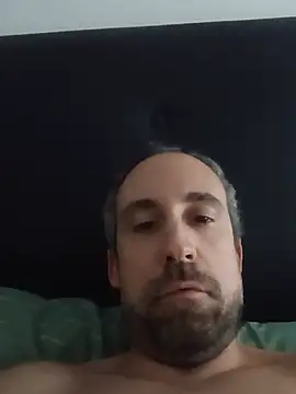 Snapshot of ManVerySexual chatting on 06-10-26, 05:18 ManVerySexual online show from 06-10-26, 05:18