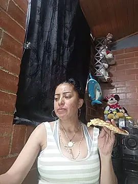 Snapshot of Alexandrina chatting on 06-25-26, 07:51 Alexandrina online show from 06-25-26, 07:51