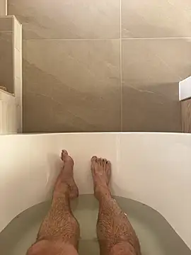 Snapshot of Ferryhot85 chatting on 03-12-26, 08:31 Ferryhot85 online show from 03-12-26, 08:31