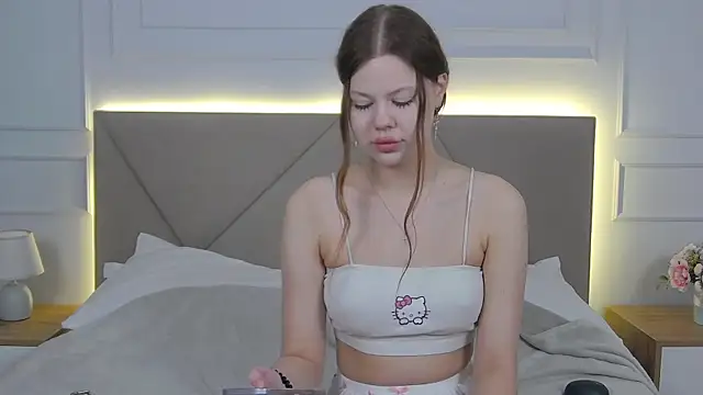 Sophie Rays online show from 05-08-26, 03:56