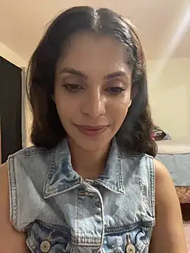 Snapshot of karlatiburcio chatting on 06-25-26, 05:12 karlatiburcio online show from 06-25-26, 05:12