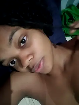 Snapshot of marialuiza2027 chatting on 04-09-26, 08:09 marialuiza2027 online show from 04-09-26, 08:09