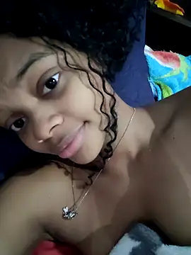 Snapshot of marialuiza2027 chatting on 04-17-26, 11:46 marialuiza2027 online show from 04-17-26, 11:46