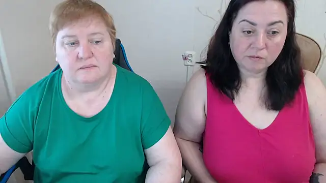 Lindy-Jeanie online show from 04-11-26, 03:38