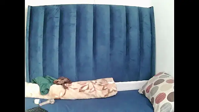 MelaniBbe online show from 03-26-26, 01:17