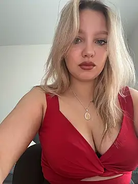 Snapshot of bettyloveu chatting on 06-05-26, 04:08 bettyloveu online show from 06-05-26, 04:08