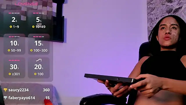 sofi wiliiams2 online show from 04-21-26, 01:42