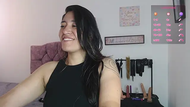 Snapshot of violeta_scott chatting on 06-20-26, 02:20 violeta scott online show from 06-20-26, 02:20