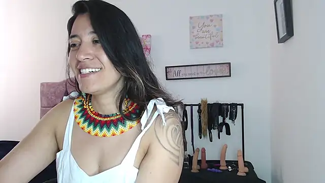 Snapshot of violeta_scott chatting on 07-29-26, 06:06 violeta scott online show from 07-29-26, 06:06