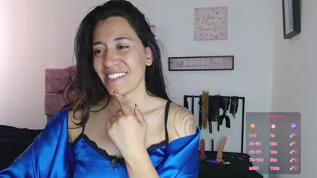 Snapshot of violeta_scott chatting on 07-31-26, 04:06 violeta scott online show from 07-31-26, 04:06