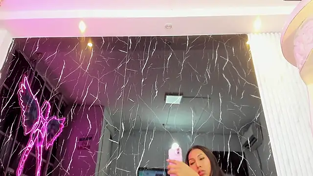Snapshot of Mia_hornny_ chatting on 06-28-26, 11:00 Mia hornny online show from 06-28-26, 11:00