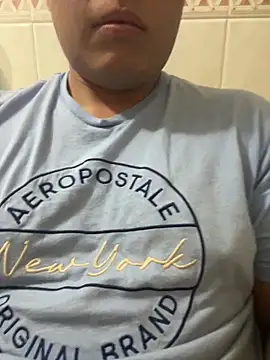 Snapshot of DanielZz69 chatting on 03-16-26, 04:51 DanielZz69 online show from 03-16-26, 04:51